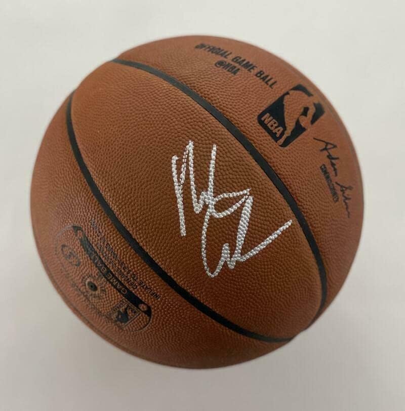 Марк Кубан, зад поликлиниката!, Подписано Автограф на Официалния Баскетболист в НБА в реален размер - Mavs, Shark Tank - Баскетболни топки с автографи