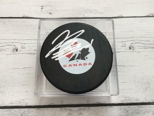 Джонатан Бернье подписа хокей шайба на националния отбор на Канада с автограф a - Autograph NHL Pucks